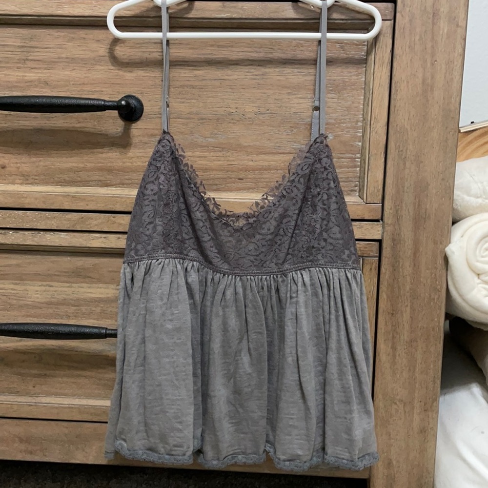 American eagle flowy crop top